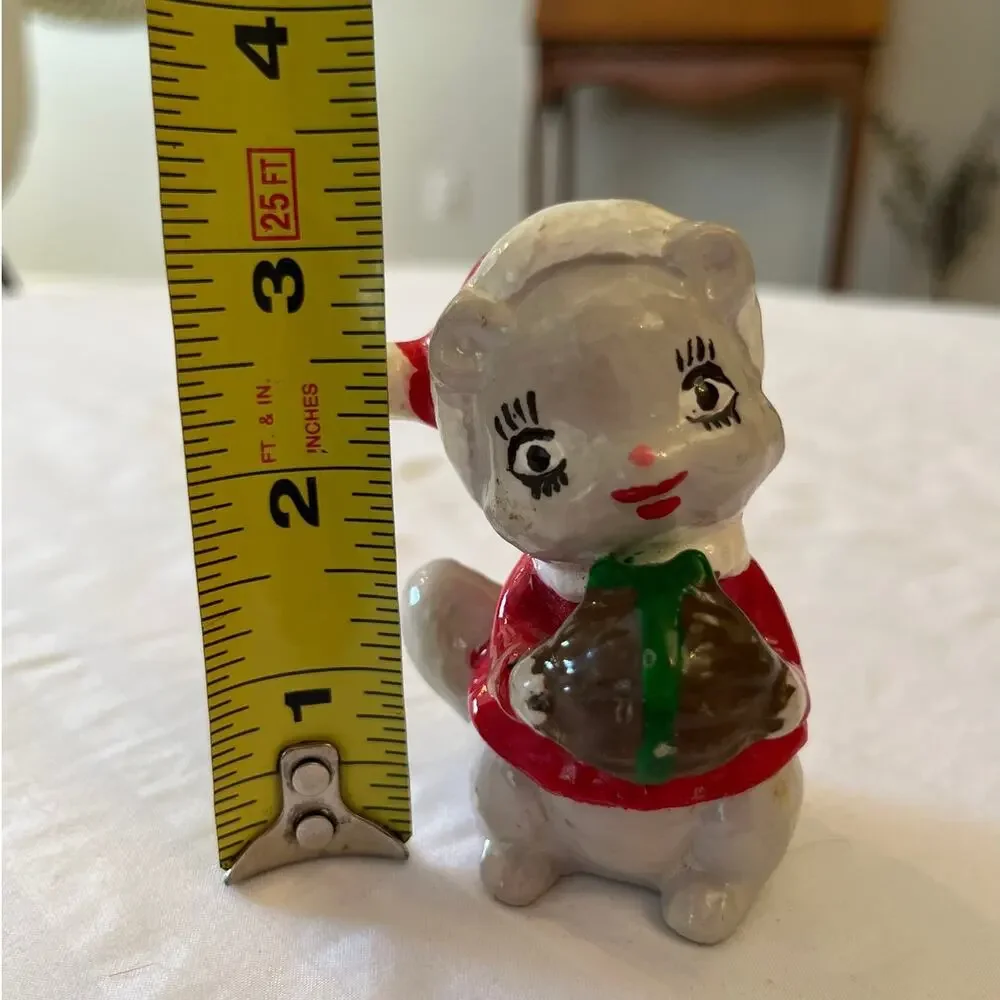 Vtg Christmas Mouse Figurine Santa Suit Holding‎ Nut Long Lashes MCM Japan Napco